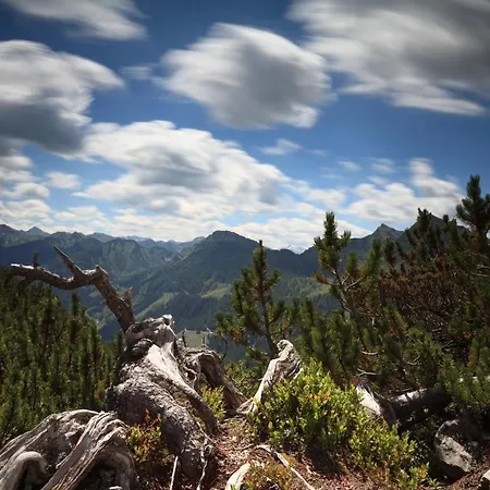 Johann فندق سخلادميخ