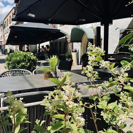 Johann Hotel