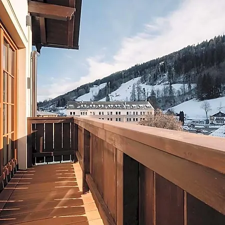Johann Hotel 4*
